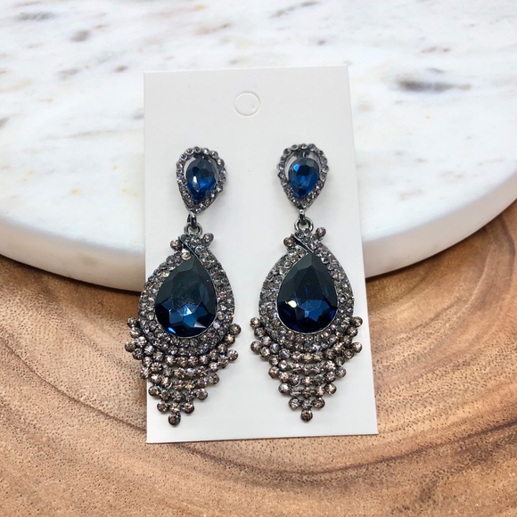 Jewelry - Charcoal Gray & Blue Crystal Chandelier Earrings